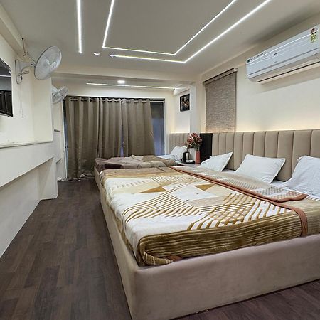 Hotel Anantshree Удджайн Екстер'єр фото
