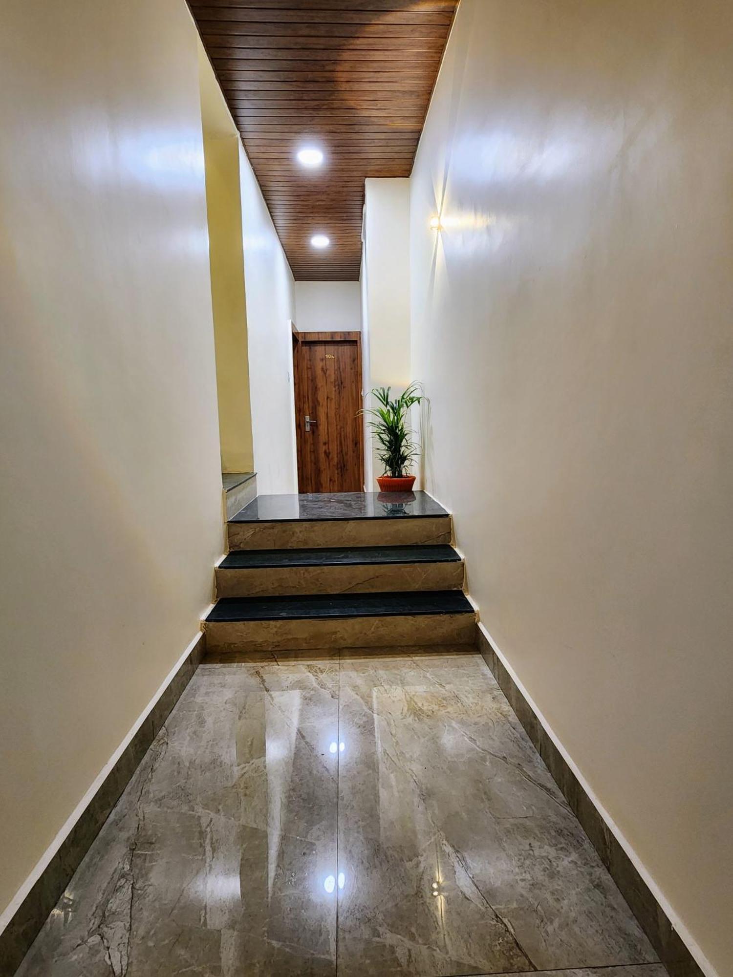 Hotel Anantshree Удджайн Екстер'єр фото